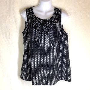 NWOT  M Ann Taylor LOFT Black and white Sleevesless Top